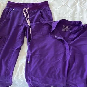 FIGS XS jogger, Small Top
